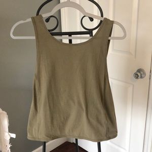EUC Lululemon Twist Tank